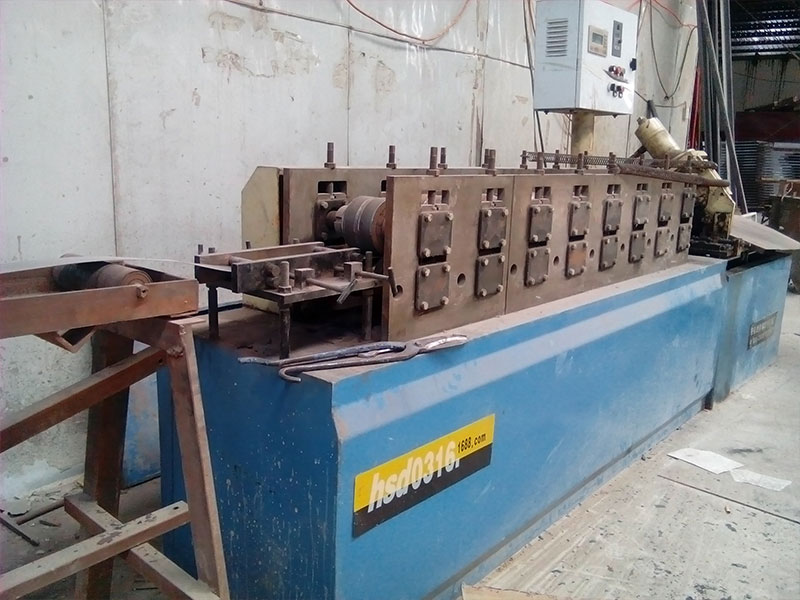 加強(qiáng)筋自動(dòng)滾軋線